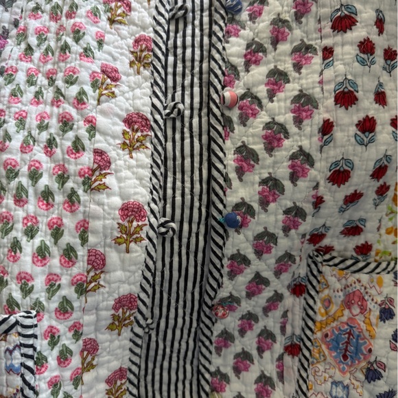 Quilted Multi-Color Floral Jacket - Picture 4 of 6